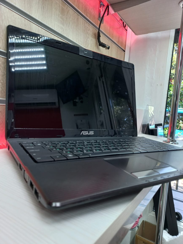 Ноутбук ASUS X53U