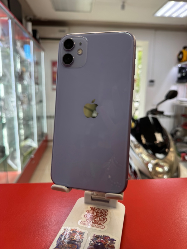 Мобильный телефон Apple iPhone 11