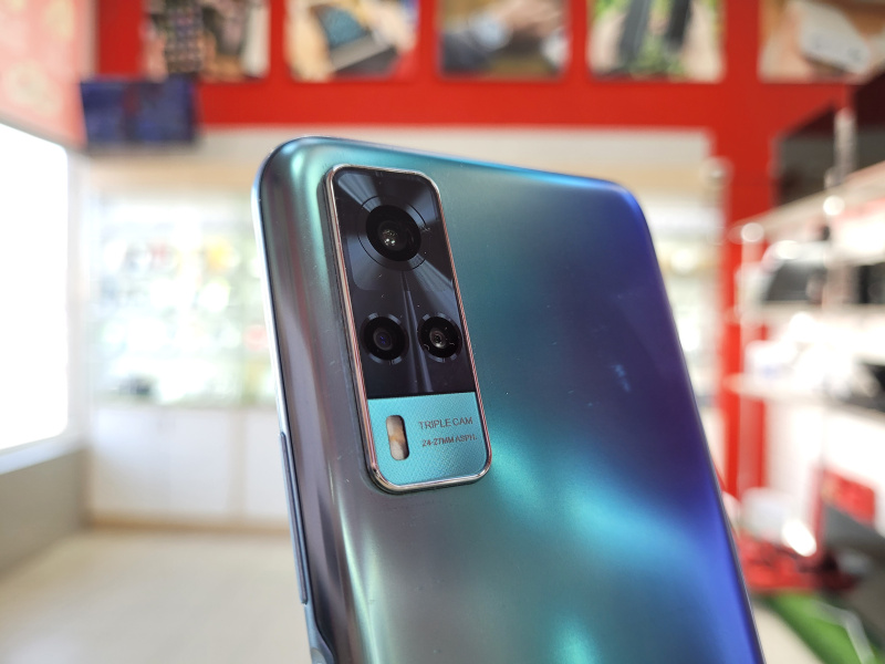 Мобильный телефон Vivo Y31